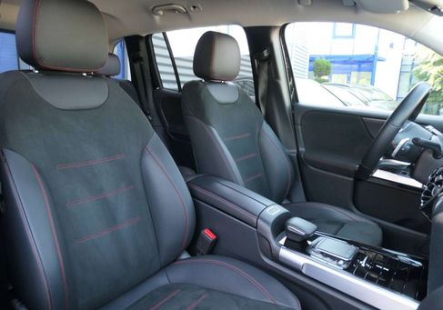 Mercedes-Benz GLB 200, 2023