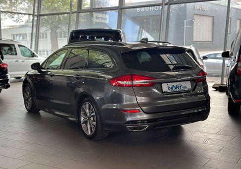 Ford Mondeo, 2022 3