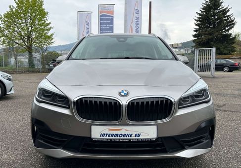 BMW 216, 2022 2