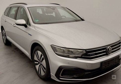 Volkswagen Passat Variant, 2021