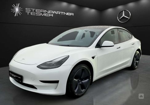 Tesla Model 3, 2021