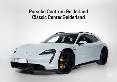 Porsche Taycan, 2022