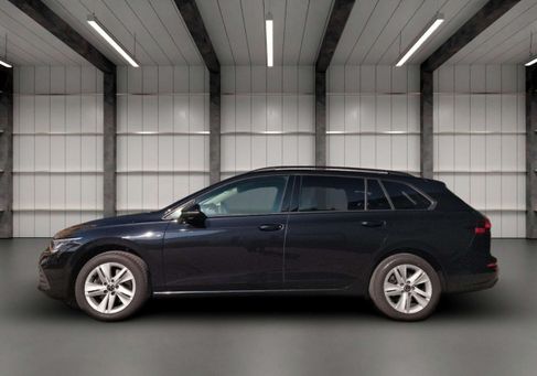 Volkswagen Golf, 2022 3
