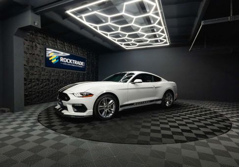 Ford Mustang, 2022