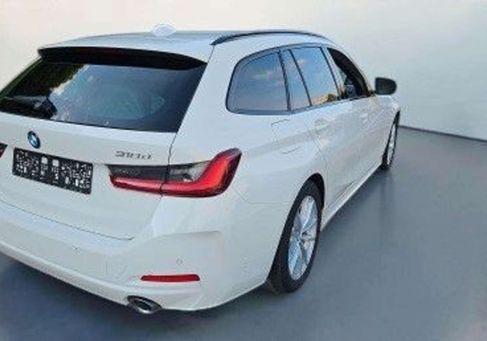 BMW 318, 2023 2