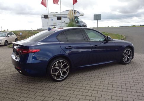 Alfa Romeo Giulia, 2017