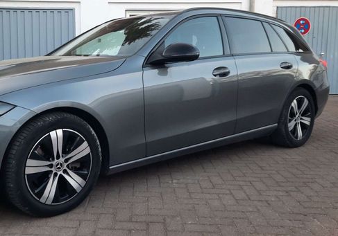 Mercedes-Benz C 200, 2023 3