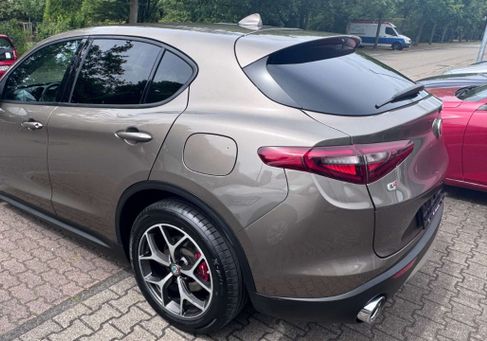 Alfa Romeo Stelvio, 2018