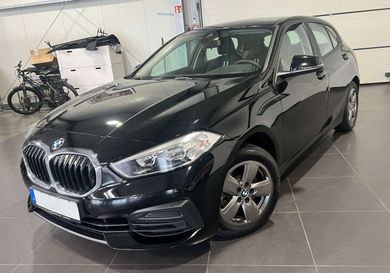 BMW 118, 2021