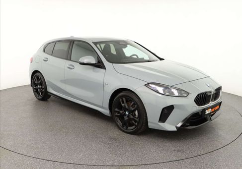 BMW 120, 2025