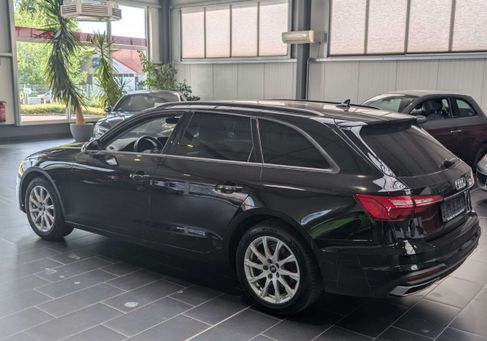 Audi A4, 2022