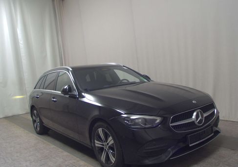 Mercedes-Benz C 200, 2022