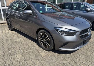 Mercedes-Benz B 200, 2025