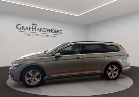 Volkswagen Passat, 2023