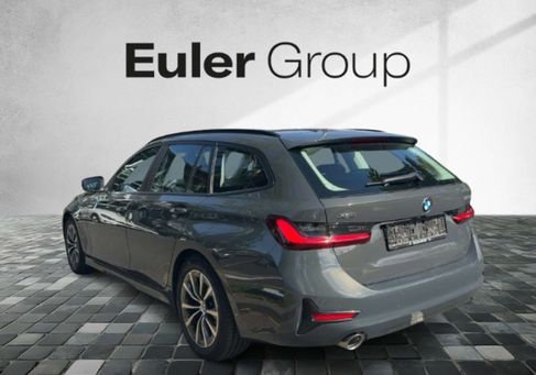 BMW 320, 2022 3