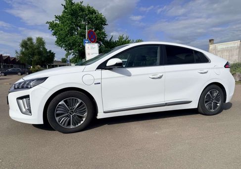 Hyundai IONIQ, 2020