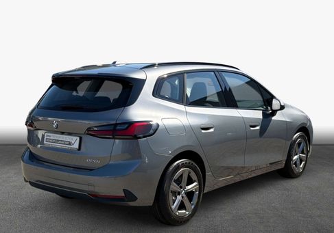 BMW 220, 2025 2