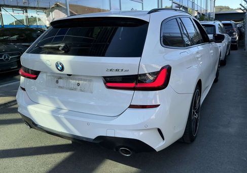 BMW 330, 2022