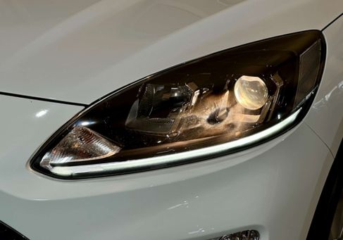 Ford Kuga, 2022