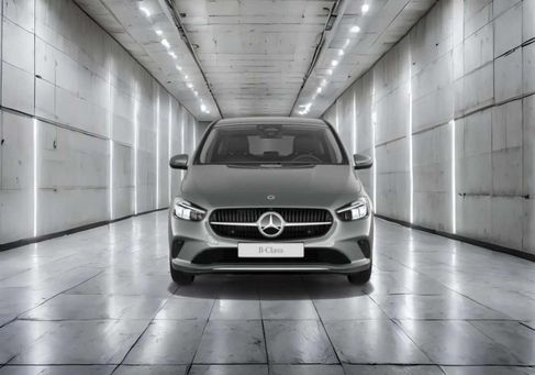 Mercedes-Benz B 180, 2024