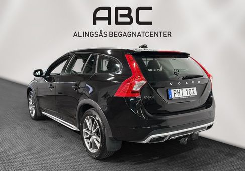 Volvo V60 Cross Country, 2017