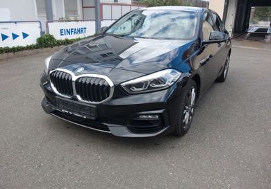 BMW 120, 2023
