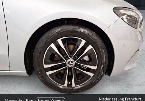 Mercedes-Benz B 200, 2026 3