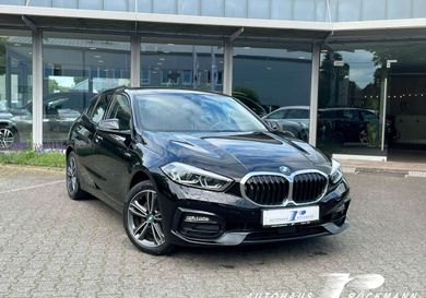 BMW 118, 2021