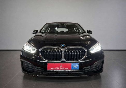BMW 116, 2021