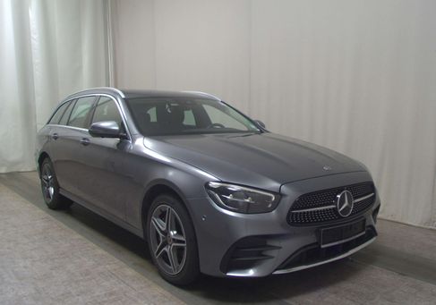 Mercedes-Benz E 300, 2020 3