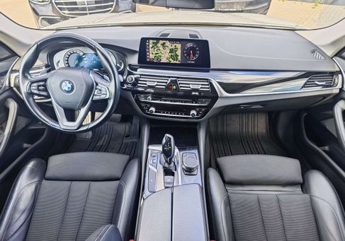 BMW 530, 2018
