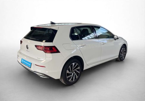 Volkswagen Golf, 2023 2