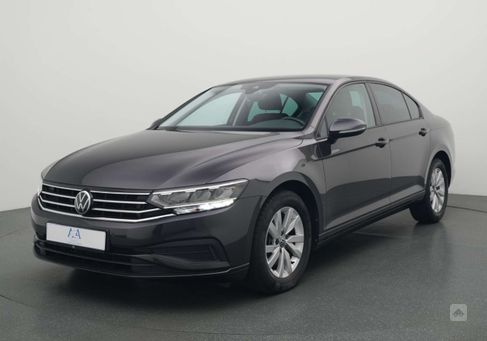 Volkswagen Passat, 2021