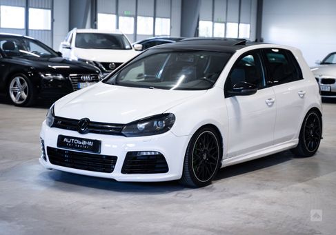 Volkswagen Golf, 2010