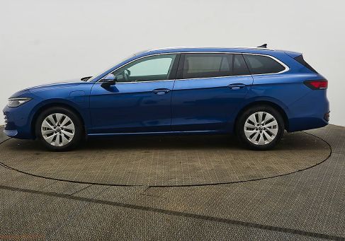 Volkswagen Passat Variant, 2025 3