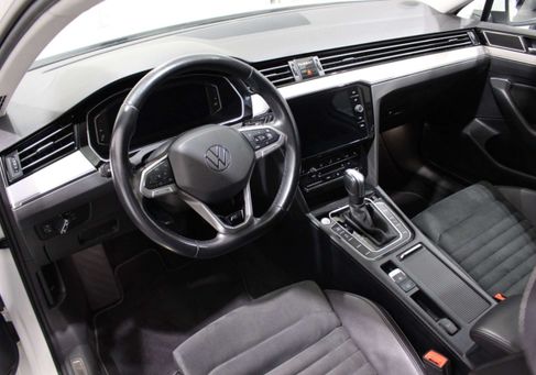 Volkswagen Passat Variant, 2021 3