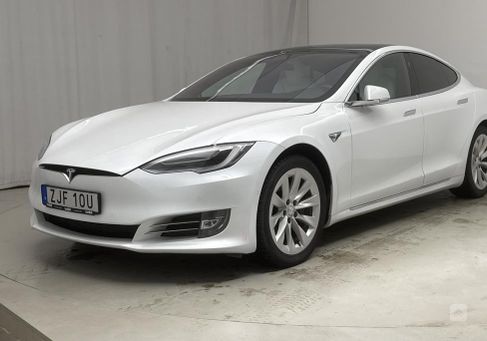 Tesla Model S, 2020