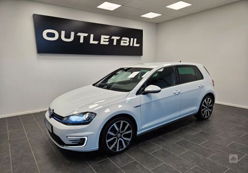 Volkswagen Golf, 2015