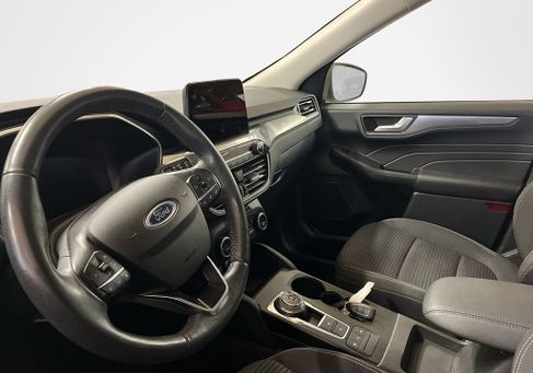 Ford Kuga, 2022