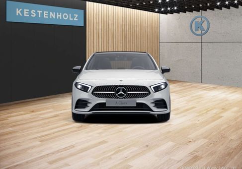 Mercedes-Benz A 200, 2022