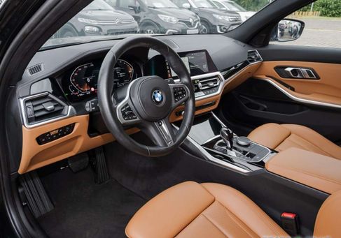BMW 320, 2022