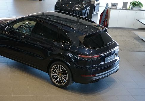 Porsche Cayenne, 2023