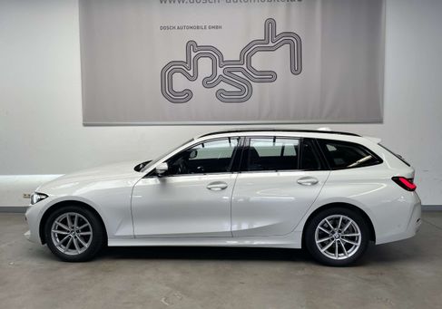 BMW 318, 2023