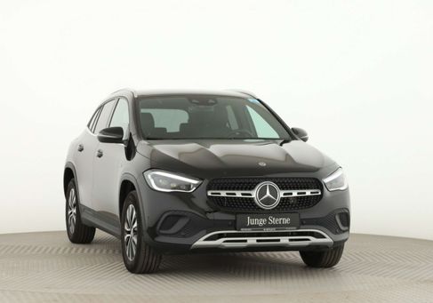 Mercedes-Benz GLA 250, 2021