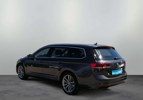 Volkswagen Passat Variant, 2023 3
