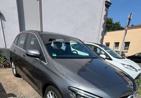 Mercedes-Benz B 180, 2019