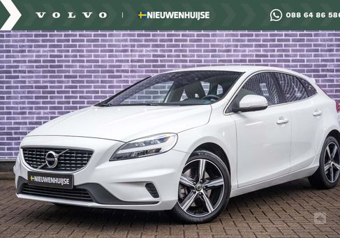 Volvo V40, 2018