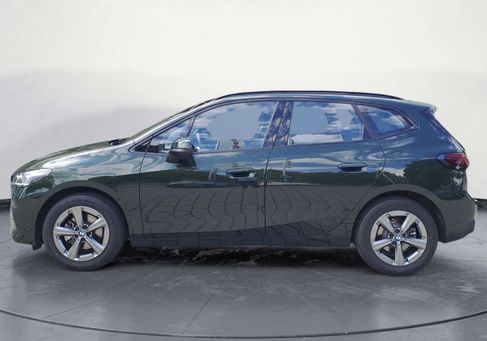 BMW 220, 2025 3