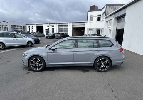 Volkswagen Passat Variant, 2023 3