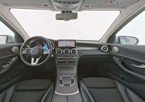 Mercedes-Benz GLC 200, 2021